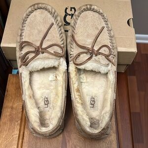 Ugg moccasin slippers. Beige. Tied. Size 9.